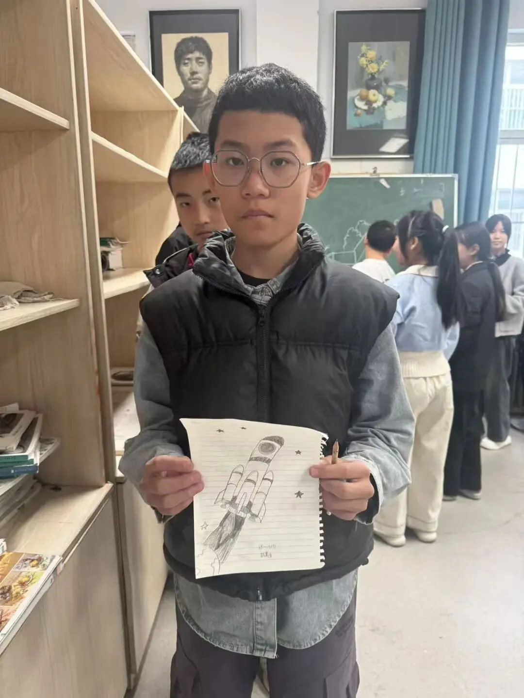 初一11班美术课堂作品《科技之光》-第50张图片-四季读书网