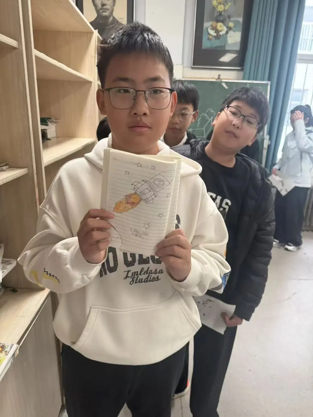 初一11班美术课堂作品《科技之光》-第53张图片-四季读书网