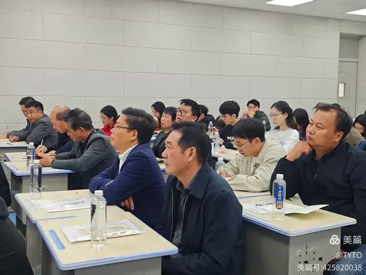 研析命题趋势,同筑中考新篇-第7张图片-四季读书网