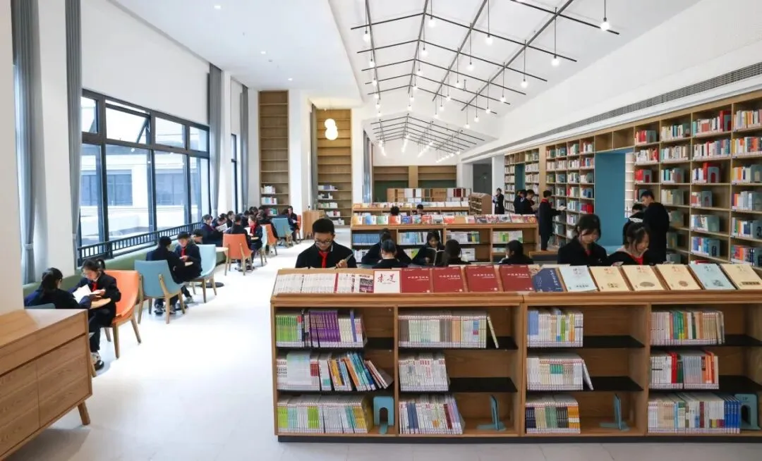 从中考普高线跃进港前三!杭州这所高中学子亲证:中考仅是起点-第5张图片-四季读书网