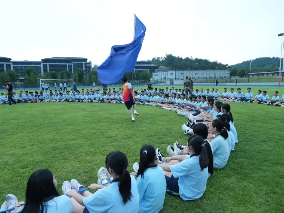 从中考普高线跃进港前三!杭州这所高中学子亲证:中考仅是起点-第7张图片-四季读书网
