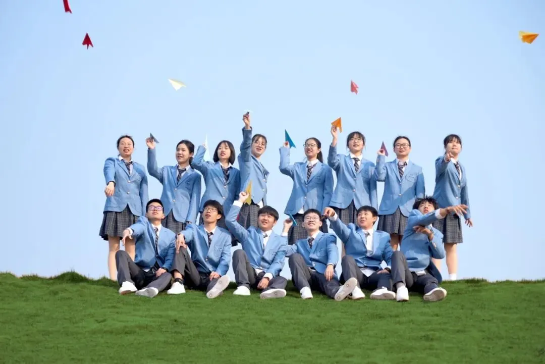 从中考普高线跃进港前三!杭州这所高中学子亲证:中考仅是起点-第10张图片-四季读书网