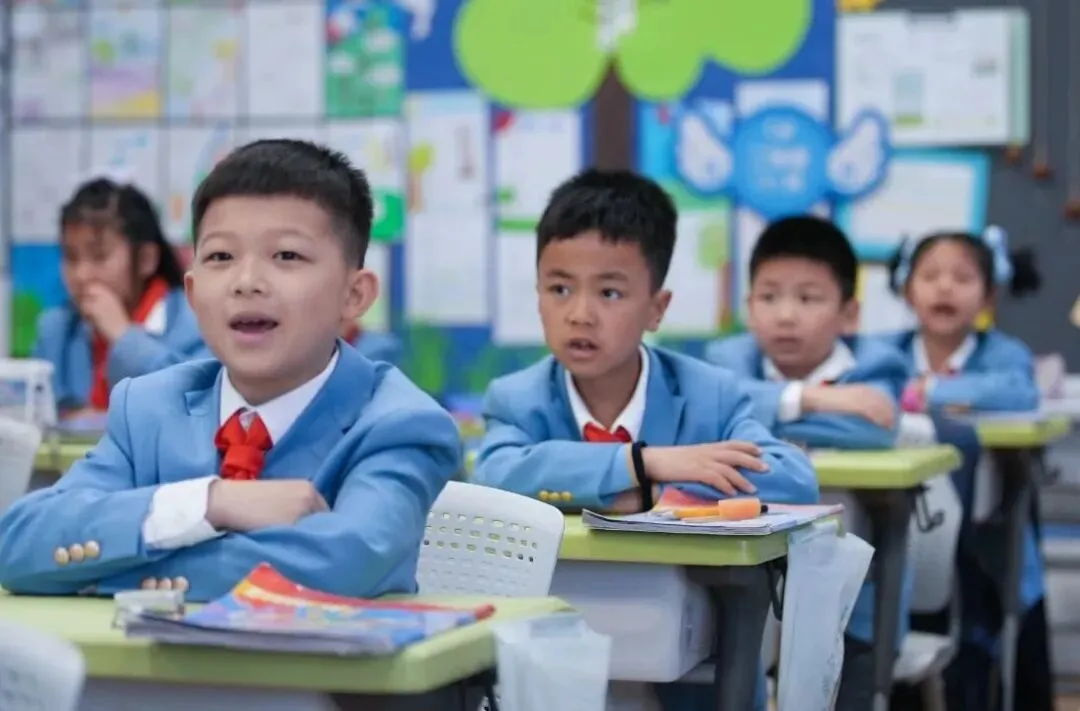 从中考普高线跃进港前三!杭州这所高中学子亲证:中考仅是起点-第20张图片-四季读书网