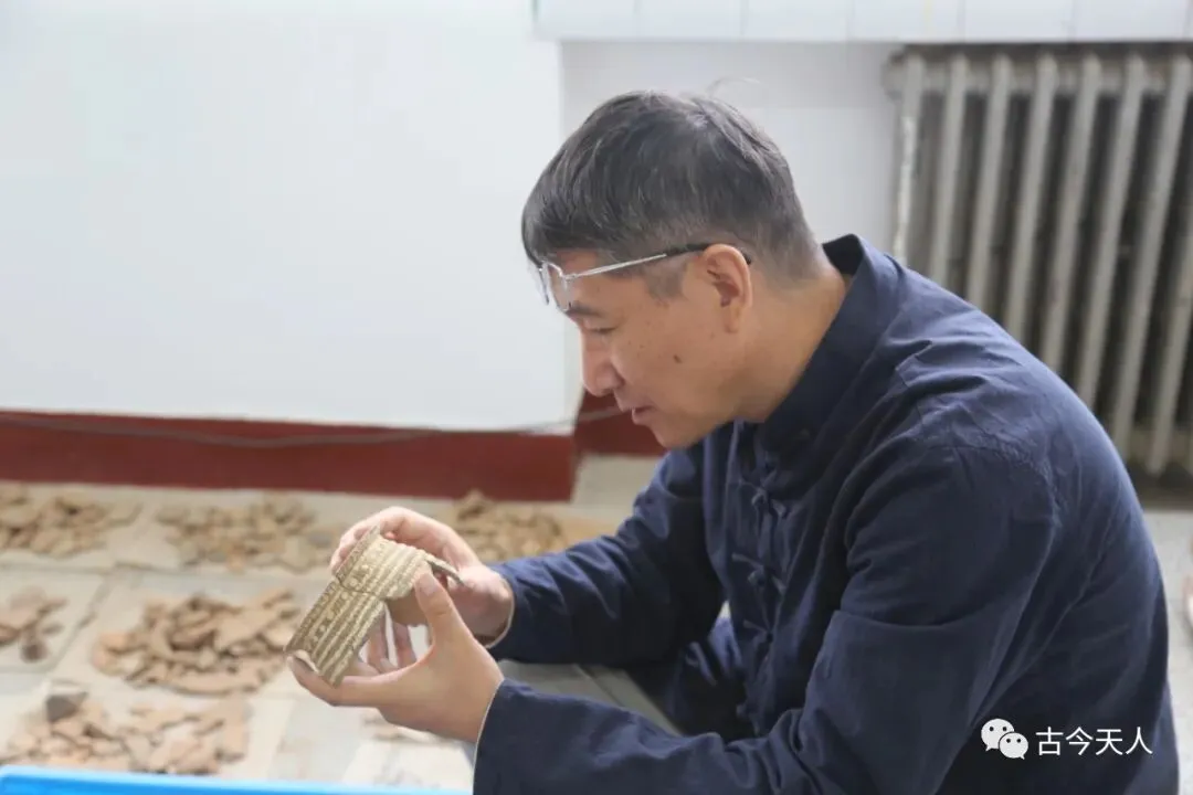 中师毕业去高考,他考上北京大学-第4张图片-四季读书网