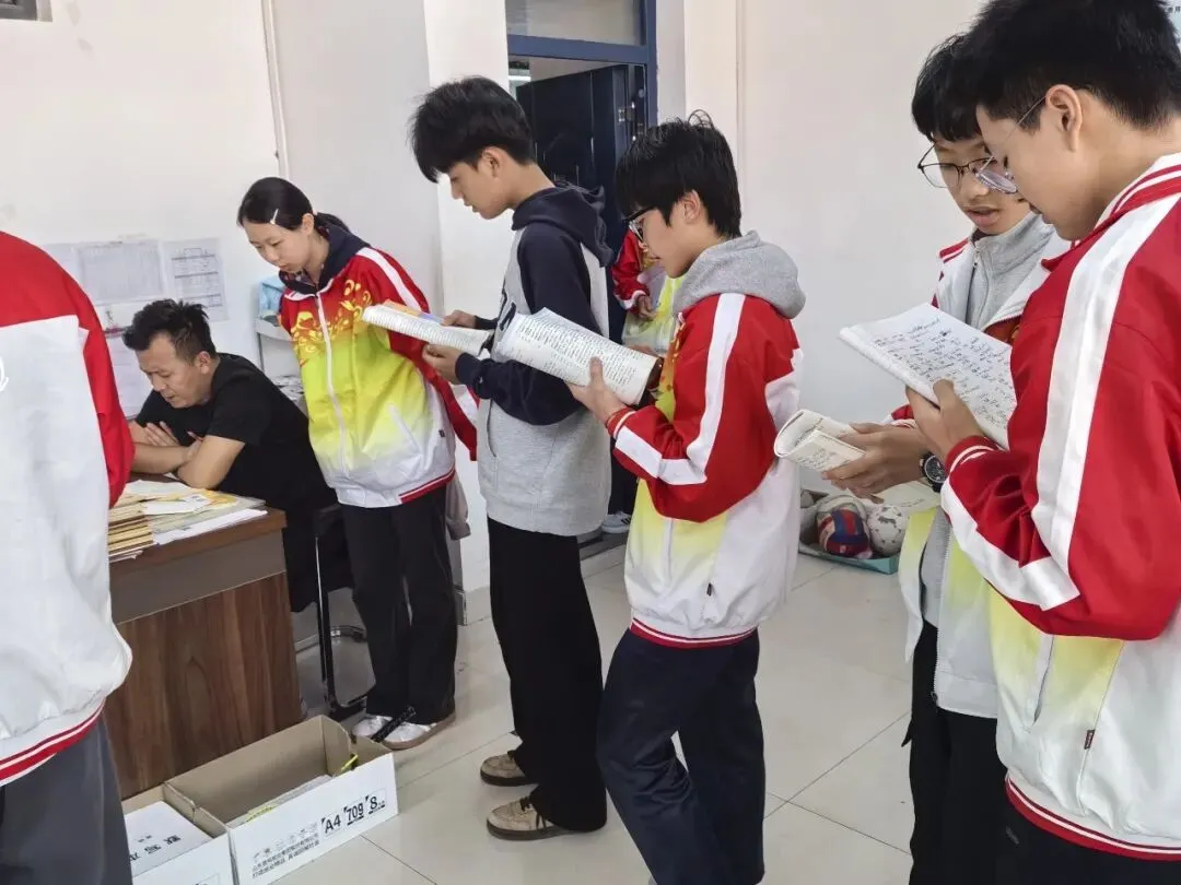 体育文化两手抓,全力以赴备中考——成功中考一校、三校师生全力以赴备战-第7张图片-四季读书网
