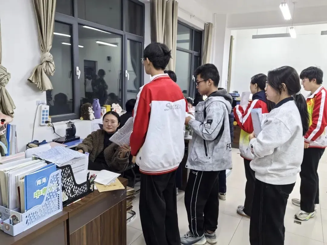 体育文化两手抓,全力以赴备中考——成功中考一校、三校师生全力以赴备战-第8张图片-四季读书网