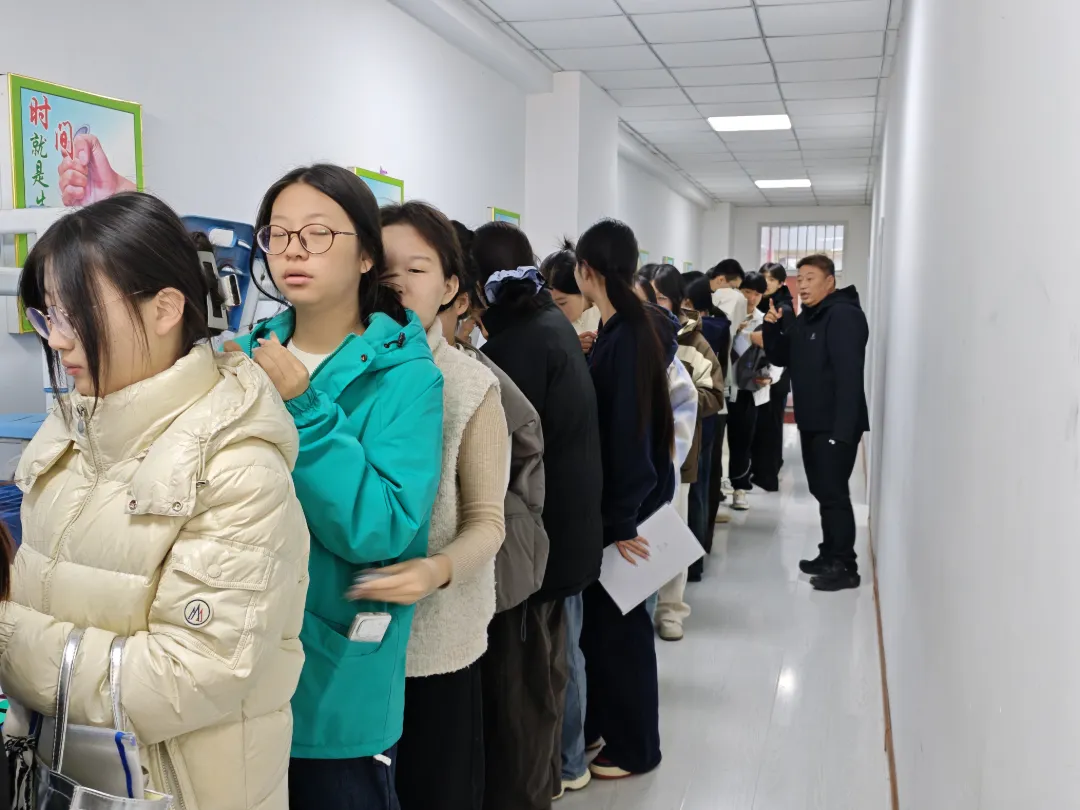 沈阳市中医药学校2027届毕业生单招高考升学报名工作圆满完成-第2张图片-四季读书网