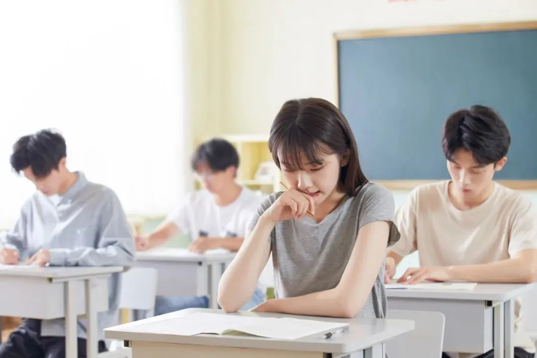 中考成绩不理想,该怎么办?-第1张图片-四季读书网