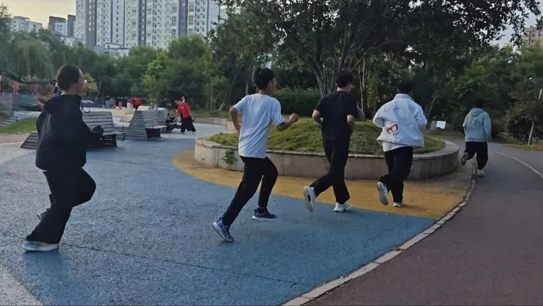 初一家长必看!中考体育真正的分水岭,在初一年级-第1张图片-四季读书网