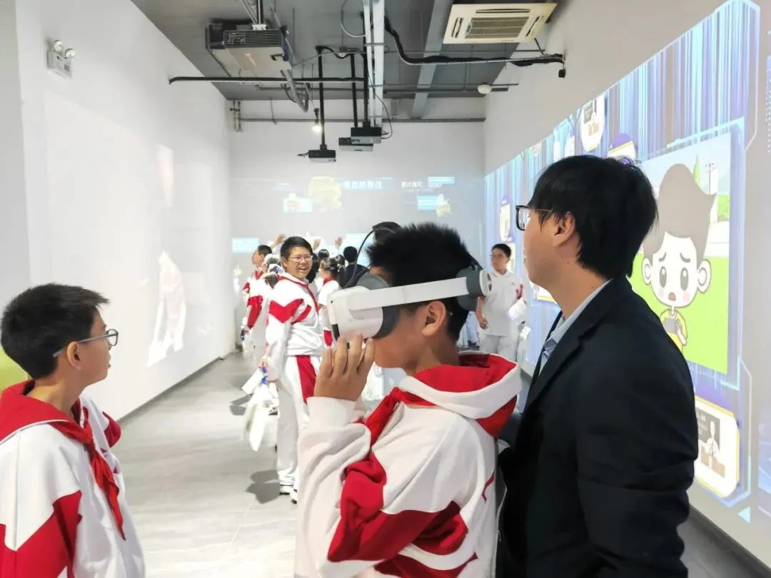 初一年级“沿馆寻踪·读懂北京”主题场馆研学课程-第48张图片-四季读书网 初一年级“沿馆寻踪·读懂北京”主题场馆研学课程-第48张图片-四季读书网