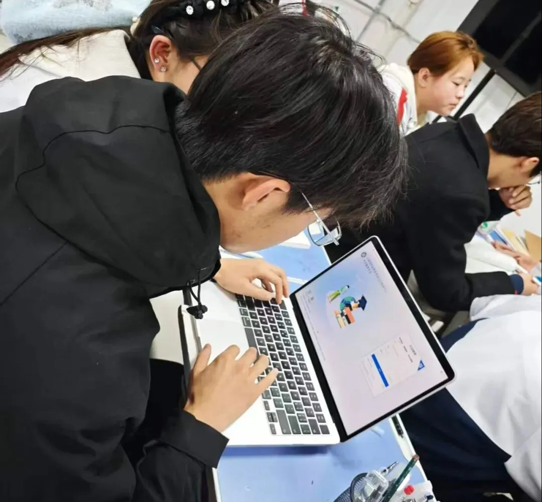 聚焦职教高考,聚力护航升学 | 甘肃万通2027年高考报名工作有序开展-第24张图片-四季读书网 聚焦职教高考,聚力护航升学 | 甘肃万通2027年高考报名工作有序开展-第24张图片-四季读书网