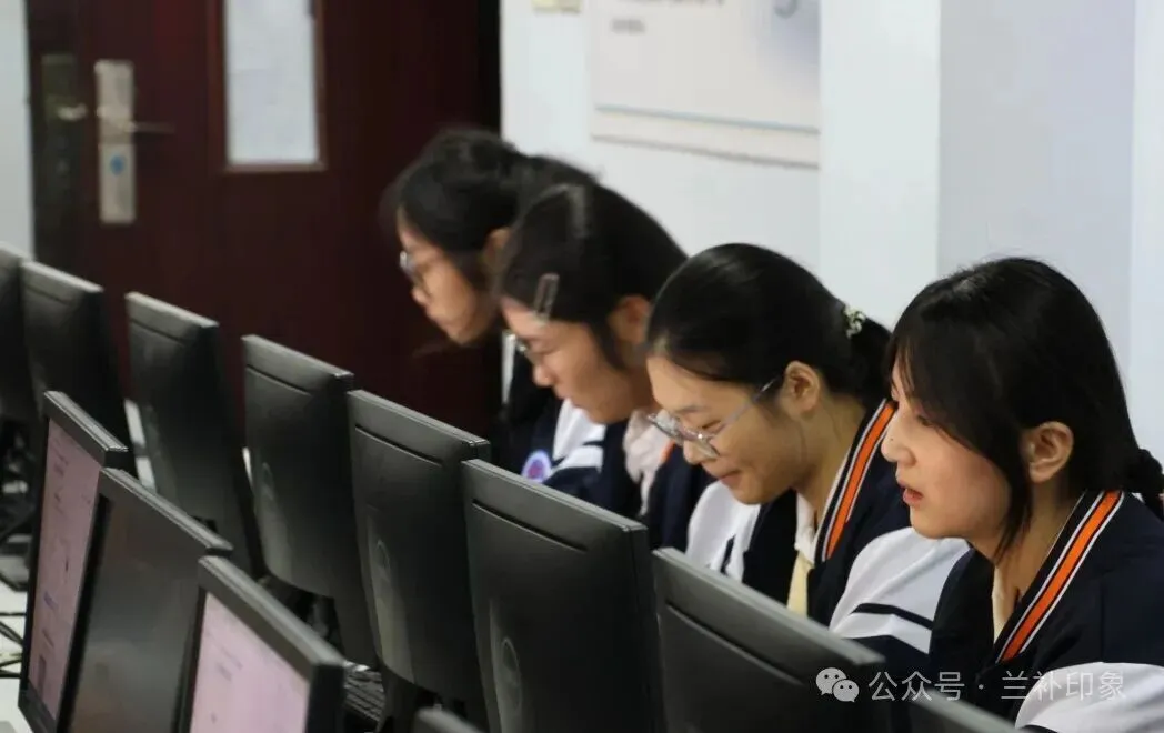 【奋楫逐梦筑梦高考】——兰山高考补习学校高考报名工作有序开展-第14张图片-四季读书网 【奋楫逐梦筑梦高考】——兰山高考补习学校高考报名工作有序开展-第14张图片-四季读书网
