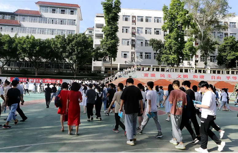 高、中考期间,云阳将实行噪音严管!附举报电话···-第3张图片-四季读书网 高、中考期间,云阳将实行噪音严管!附举报电话···-第3张图片-四季读书网