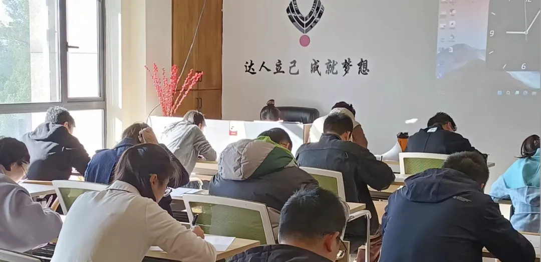 11月1日启程:密训串讲+全真线下模考来袭!管理类联考初试最后的冲分杀手锏……-第4张图片-四季读书网