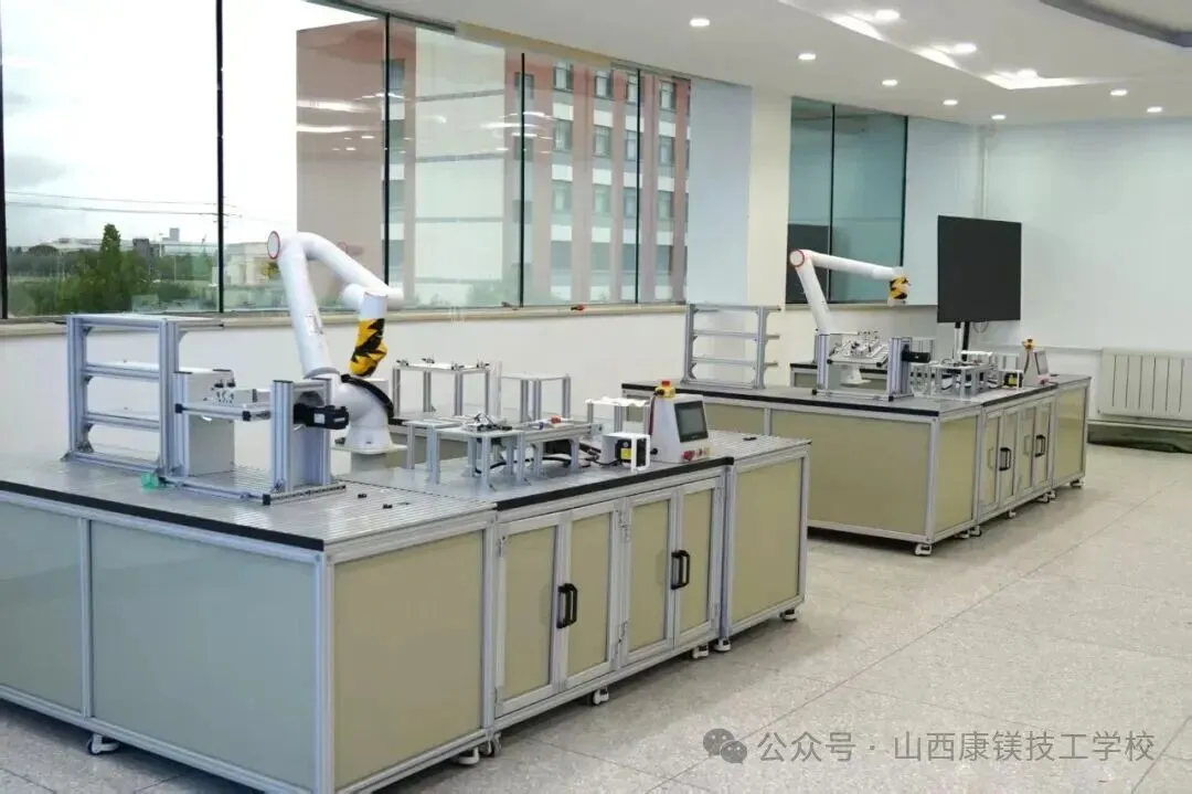 初三孩子沉迷手机、厌学叛逆?聪明的父母,从不用“逼迫”换成绩-第3张图片-四季读书网 初三孩子沉迷手机、厌学叛逆?聪明的父母,从不用“逼迫”换成绩-第3张图片-四季读书网