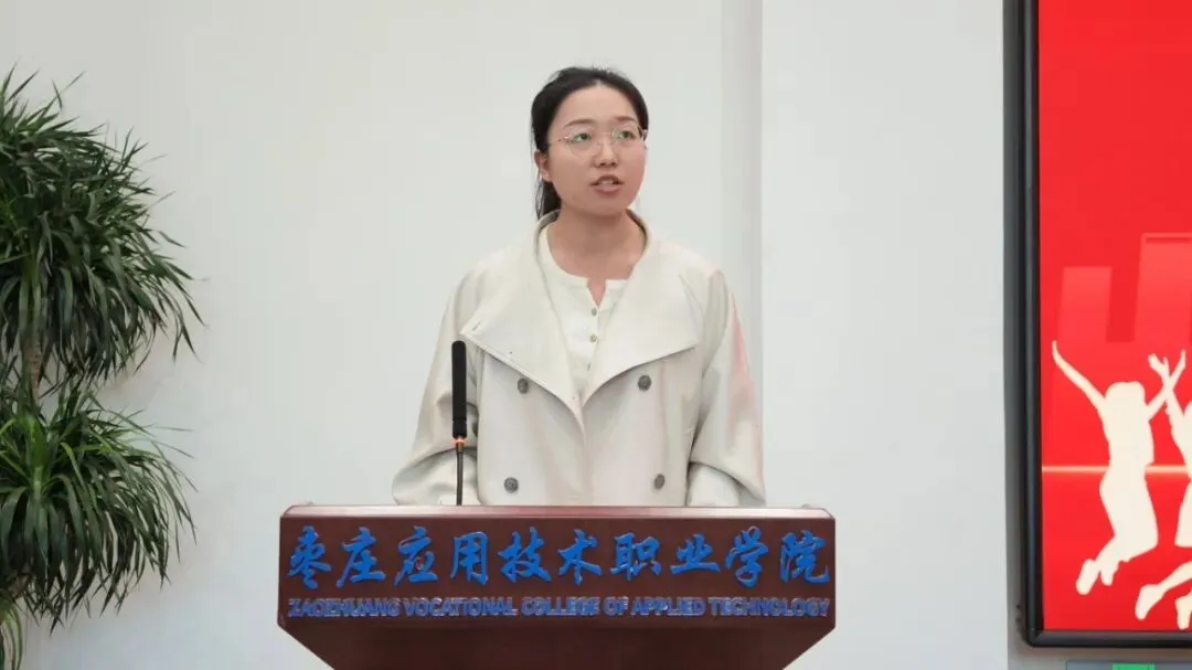 凝心聚力勇争先,笃行奋进战高考 —— 我校高三高考动员大会圆满举行凝心聚力勇争先-第8张图片-四季读书网 凝心聚力勇争先,笃行奋进战高考 —— 我校高三高考动员大会圆满举行凝心聚力勇争先-第8张图片-四季读书网