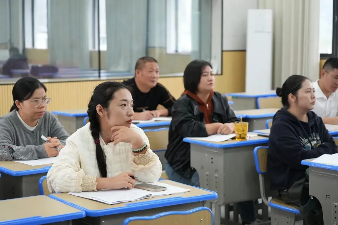 聚焦高考·深耕课堂·共研共进| 海亮教育·惠水县第一高级中学文科大教研活动(第四期)-第14张图片-四季读书网