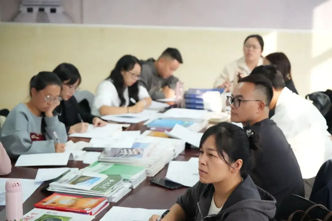 聚焦高考·深耕课堂·共研共进| 海亮教育·惠水县第一高级中学文科大教研活动(第四期)-第23张图片-四季读书网