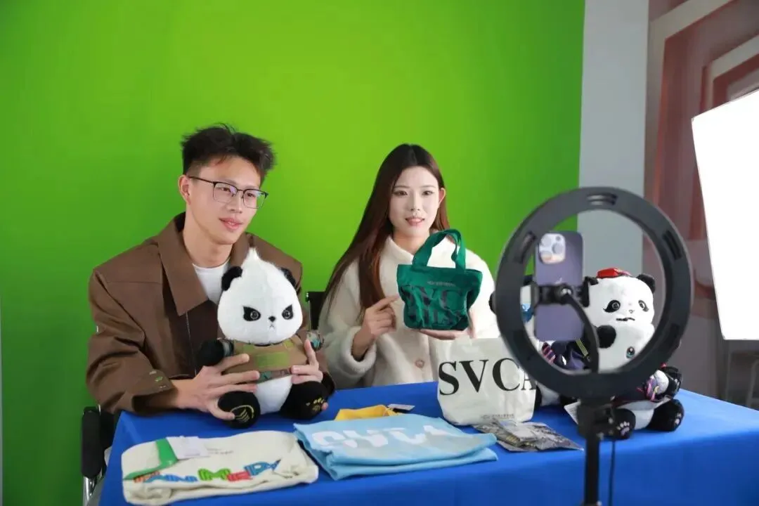 高考速递 | 抢抓风口!网络营销与直播电商专业,成就电商新星-第3张图片-四季读书网