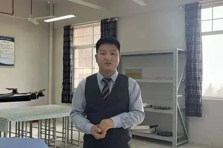 高考速递 | 无人机应用技术专业:锁定黄金赛道!不止会“飞”,更懂技术-第6张图片-四季读书网