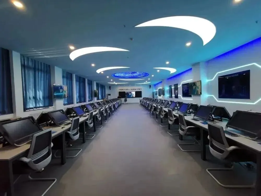 2025高考季丨铁路强国·筑梦有你——牵引动力学院-第10张图片-四季读书网
