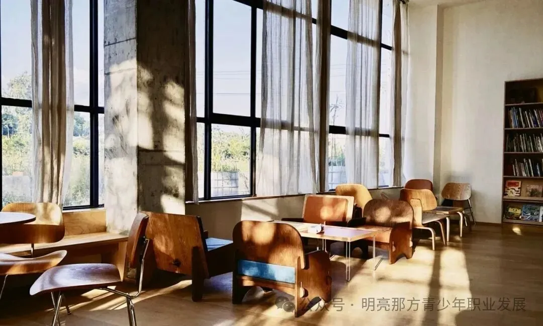 如果不参加高考,孩子还有什么人生路可走?|创新职校-第37张图片-四季读书网 如果不参加高考,孩子还有什么人生路可走?|创新职校-第37张图片-四季读书网