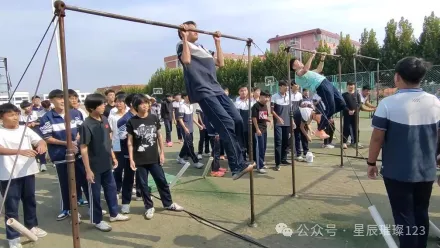 活动大比拼,运动助中考-第2张图片-四季读书网 活动大比拼,运动助中考-第2张图片-四季读书网