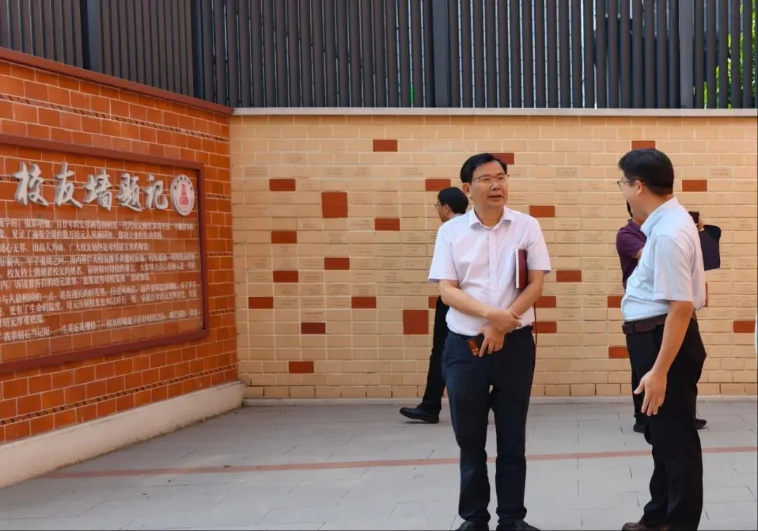 【开放办学】侨脉相连话教育,研思聚力战初三|泉州惠南中学赴泉州培元中学教学教研学习交流-第13张图片-四季读书网