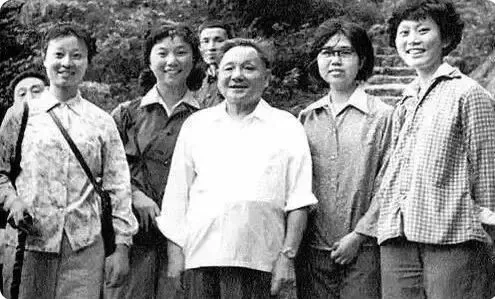 高考报名今天结束!明年是恢复高考50周年,当年决策过程曝光!-第9张图片-四季读书网