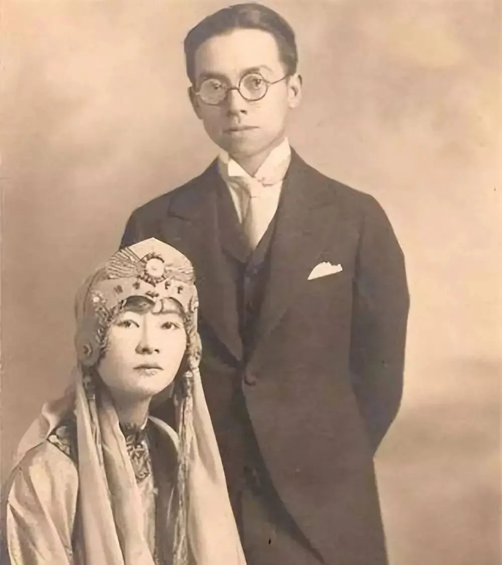 林徽因儿子落榜清华,作为母亲,她复查了试卷:你去隔壁北大吧-第4张图片-四季读书网 林徽因儿子落榜清华,作为母亲,她复查了试卷:你去隔壁北大吧-第4张图片-四季读书网