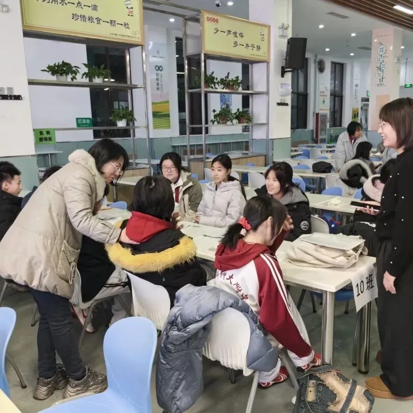 听出精彩 口吐华章 ——首都师大附中初三年级助力“朝阳红”学子备战英语听口考试-第31张图片-四季读书网