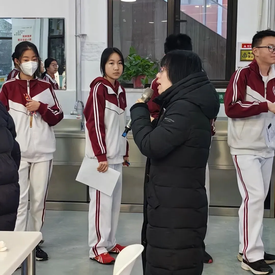 听出精彩 口吐华章 ——首都师大附中初三年级助力“朝阳红”学子备战英语听口考试-第44张图片-四季读书网