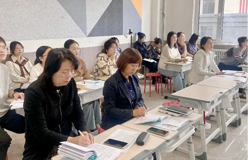 研思一轮复习 聚力备战高考-第9张图片-四季读书网 研思一轮复习 聚力备战高考-第9张图片-四季读书网