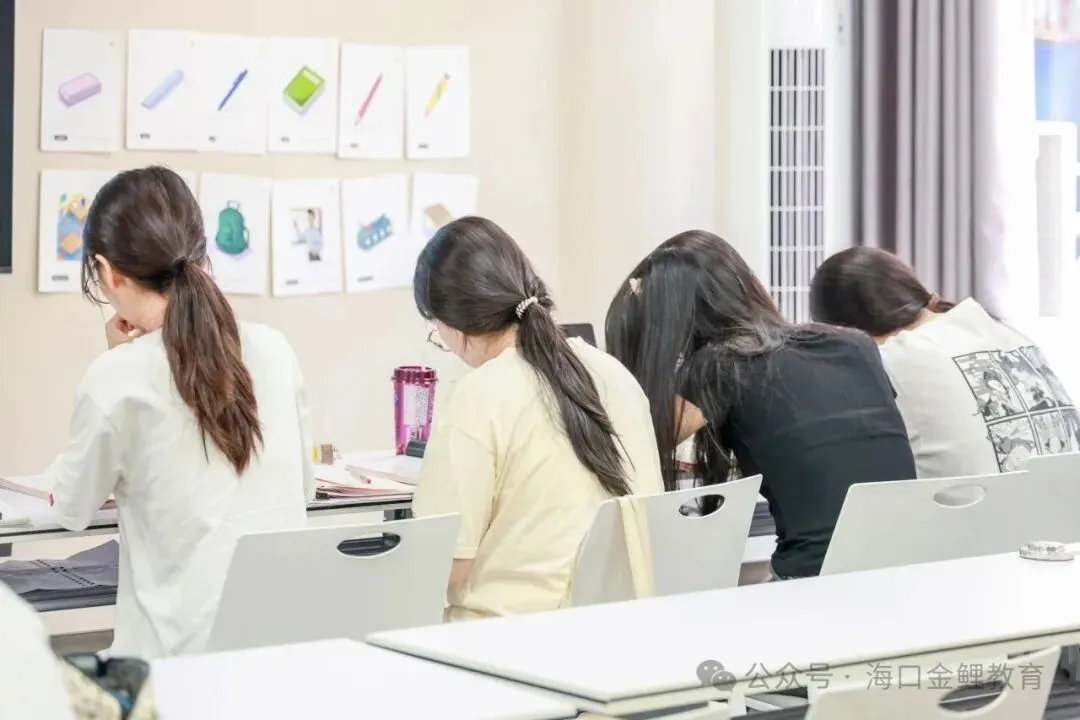 外回生回海南中考,学情断层怎么补?海口中考全日制集训营,帮孩子平稳衔接冲刺-第22张图片-四季读书网 外回生回海南中考,学情断层怎么补?海口中考全日制集训营,帮孩子平稳衔接冲刺-第22张图片-四季读书网