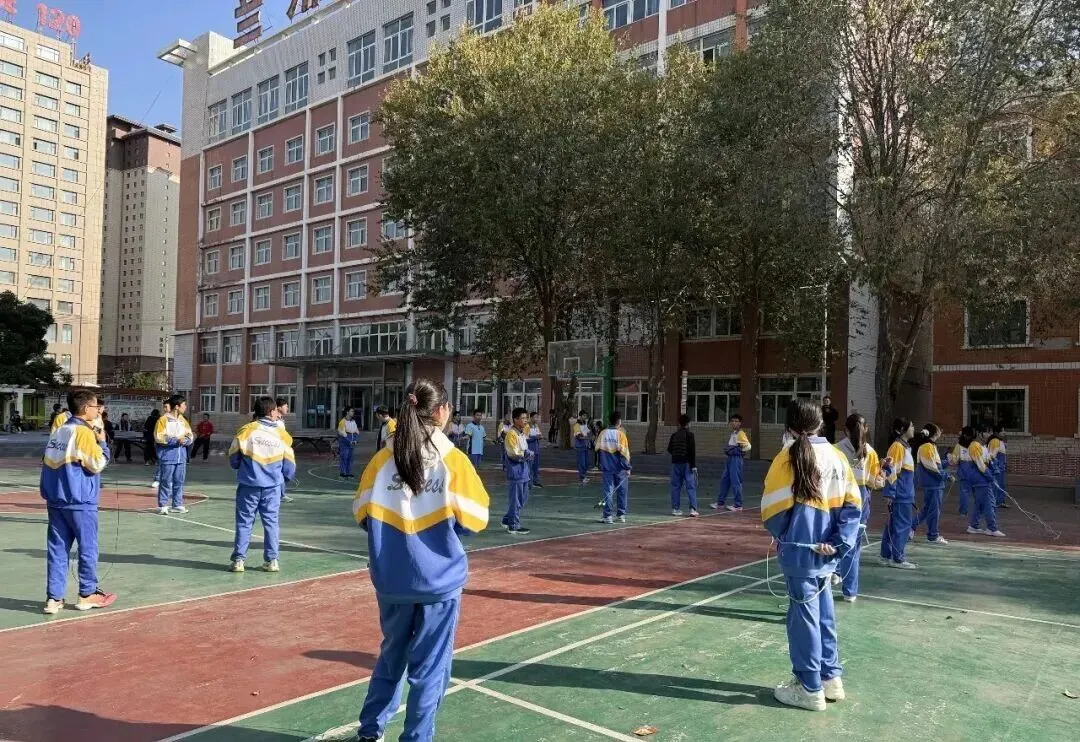高效课堂,助力期中考——兰州新区成功智慧学校初中部全力备战期试-第19张图片-四季读书网