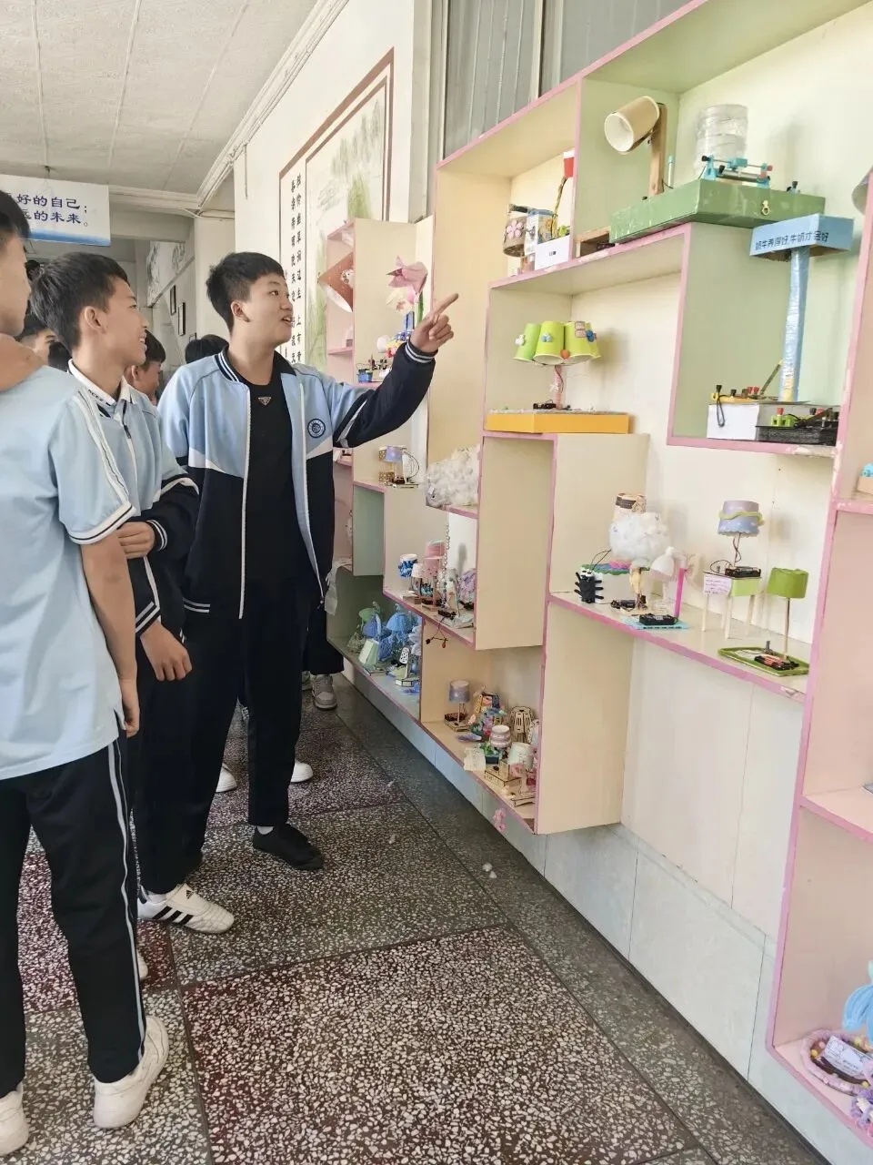 巧做小台灯 实践悟真知——初三年级开展“自制简易小台灯”物理学科活动-第12张图片-四季读书网