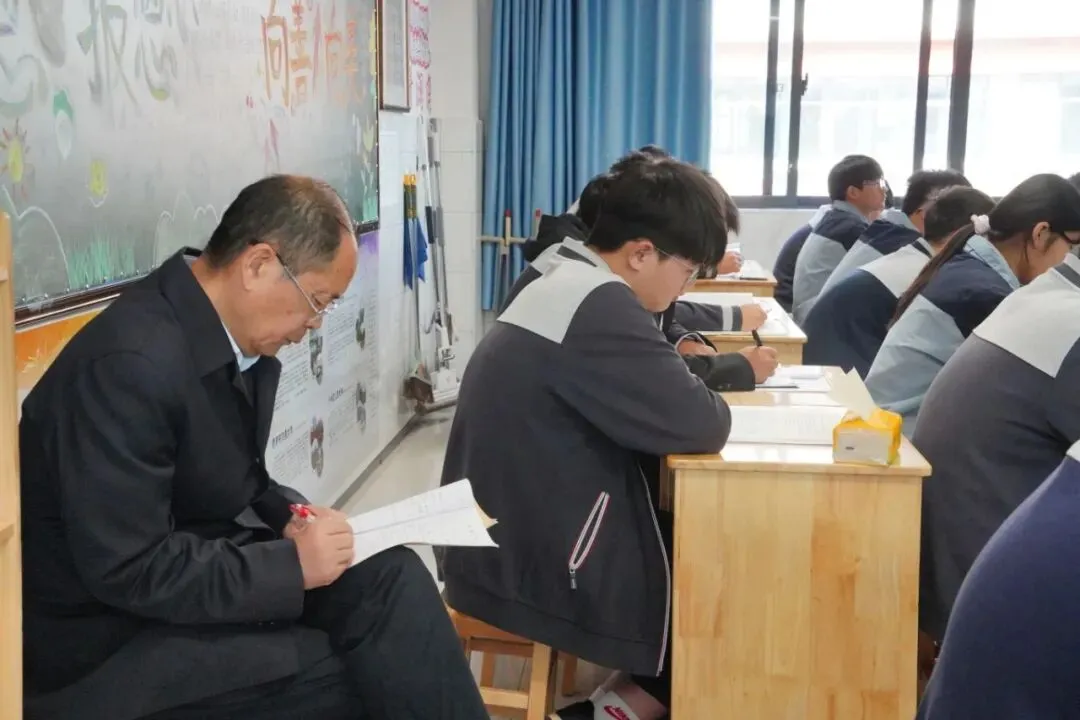 专业督导促深耕 精准赋能备中考||新沂海中附校迎接九年级教育教学专项督导-第13张图片-四季读书网