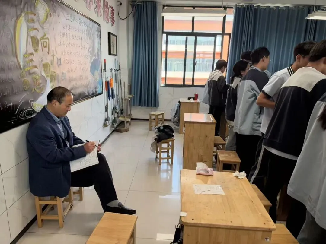 专业督导促深耕 精准赋能备中考||新沂海中附校迎接九年级教育教学专项督导-第14张图片-四季读书网