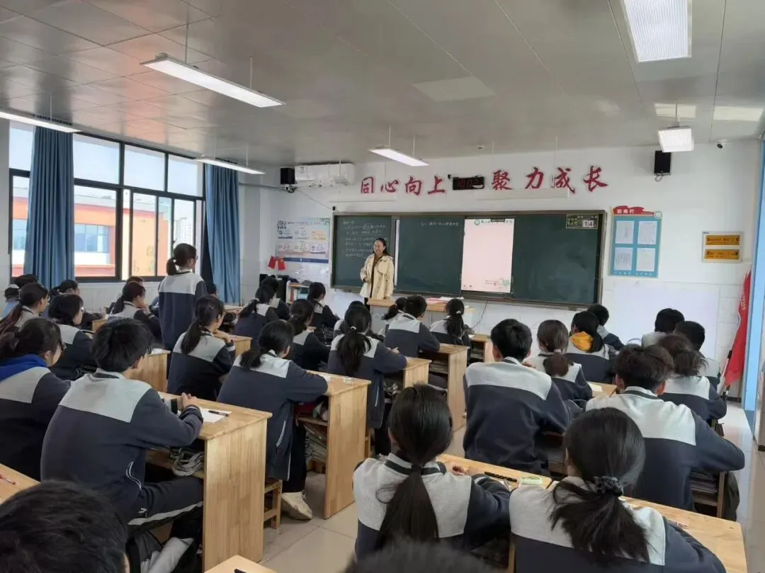 专业督导促深耕 精准赋能备中考||新沂海中附校迎接九年级教育教学专项督导-第17张图片-四季读书网