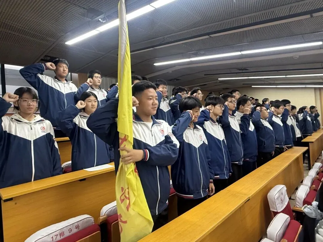 经纬中学初三年级开展学习长征精神励志大会-第20张图片-四季读书网 经纬中学初三年级开展学习长征精神励志大会-第20张图片-四季读书网