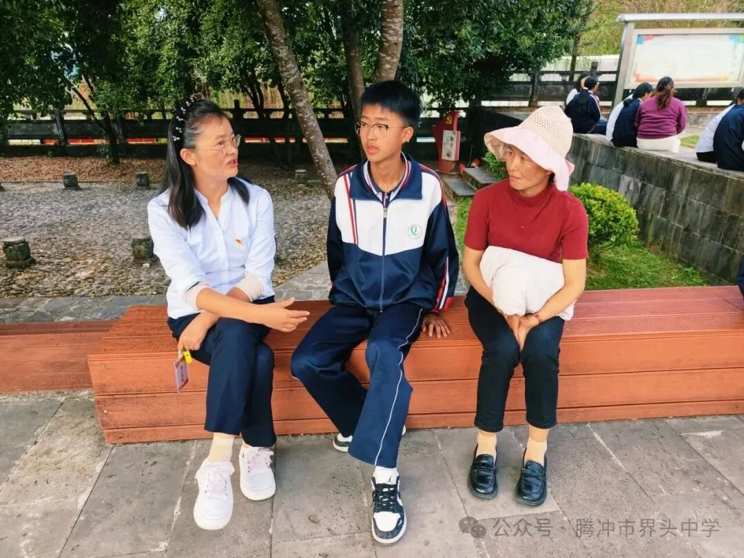 精准帮扶促成长,凝心聚力战中考——腾冲市界头中学召开党员、干部一对一帮扶见面会-第26张图片-四季读书网 精准帮扶促成长,凝心聚力战中考——腾冲市界头中学召开党员、干部一对一帮扶见面会-第26张图片-四季读书网
