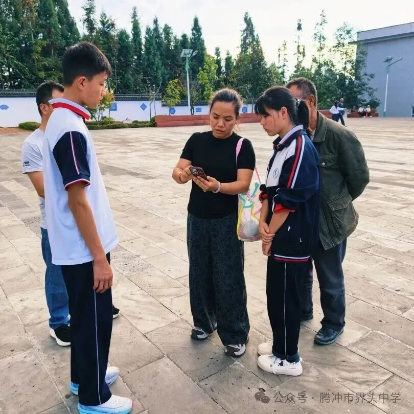 精准帮扶促成长,凝心聚力战中考——腾冲市界头中学召开党员、干部一对一帮扶见面会-第28张图片-四季读书网 精准帮扶促成长,凝心聚力战中考——腾冲市界头中学召开党员、干部一对一帮扶见面会-第28张图片-四季读书网