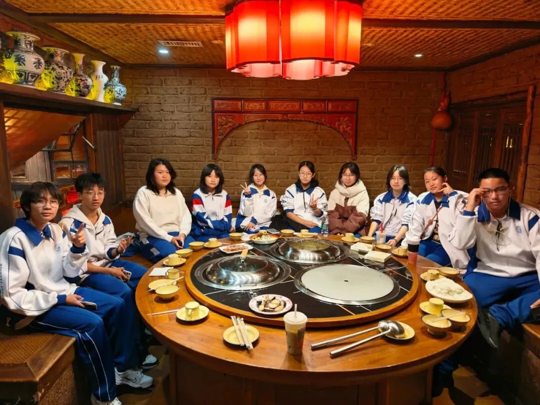 赓续长征星火 笃行青春之路——“云熠”初三哈尔滨入境励志研学纪实-第180张图片-四季读书网 赓续长征星火 笃行青春之路——“云熠”初三哈尔滨入境励志研学纪实-第180张图片-四季读书网
