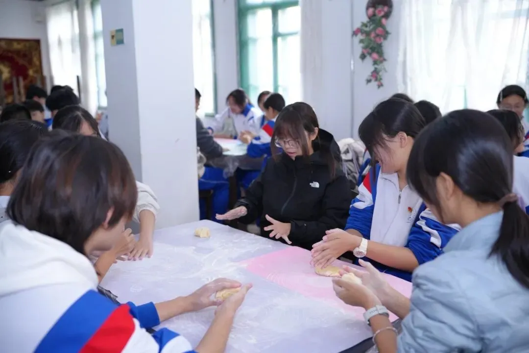 赓续长征星火 笃行青春之路——“云熠”初三哈尔滨入境励志研学纪实-第223张图片-四季读书网 赓续长征星火 笃行青春之路——“云熠”初三哈尔滨入境励志研学纪实-第223张图片-四季读书网