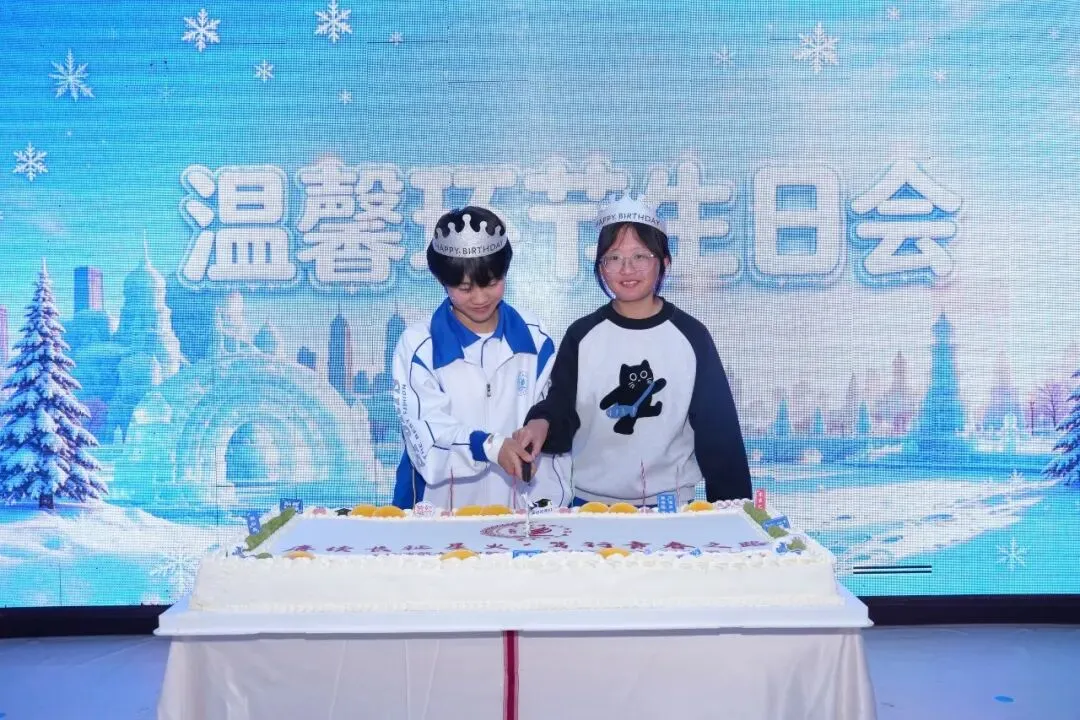 赓续长征星火 笃行青春之路——“云熠”初三哈尔滨入境励志研学纪实-第246张图片-四季读书网 赓续长征星火 笃行青春之路——“云熠”初三哈尔滨入境励志研学纪实-第246张图片-四季读书网