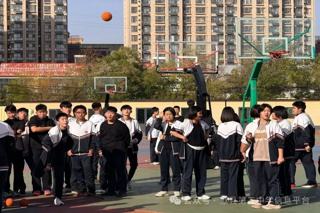 提劲迎中考,赛场展锋芒.献县第二中学第二届体育节九年级中考体育项目技能大赛圆满举行-第3张图片-四季读书网 提劲迎中考,赛场展锋芒.献县第二中学第二届体育节九年级中考体育项目技能大赛圆满举行-第3张图片-四季读书网