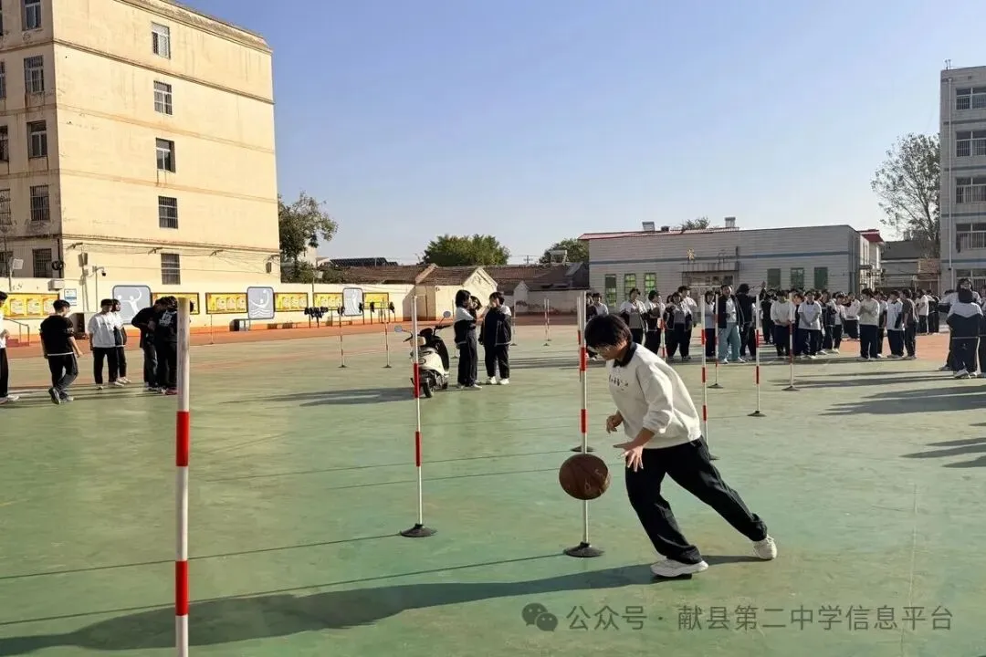 提劲迎中考,赛场展锋芒.献县第二中学第二届体育节九年级中考体育项目技能大赛圆满举行-第11张图片-四季读书网 提劲迎中考,赛场展锋芒.献县第二中学第二届体育节九年级中考体育项目技能大赛圆满举行-第11张图片-四季读书网