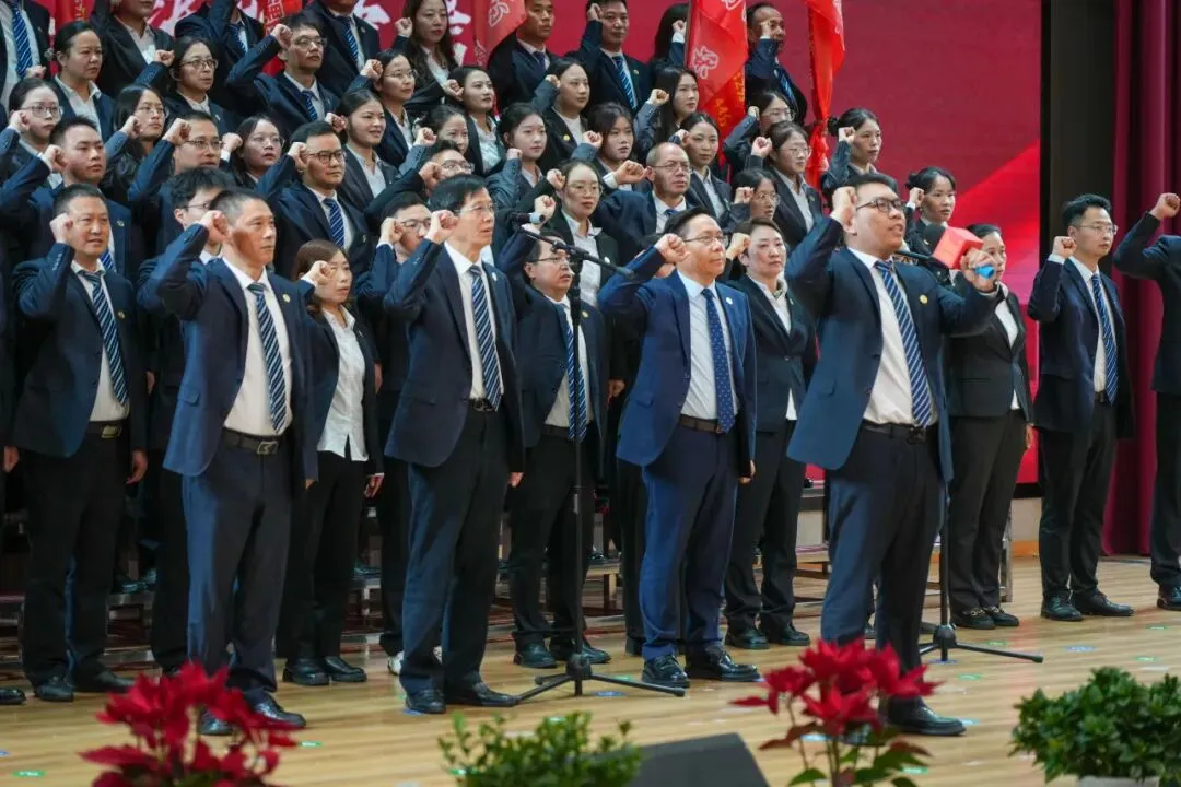 这一届,缺一不可!梁才少年正式奔赴初三征程!-第23张图片-四季读书网