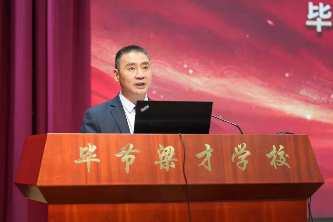 这一届,缺一不可!梁才少年正式奔赴初三征程!-第59张图片-四季读书网