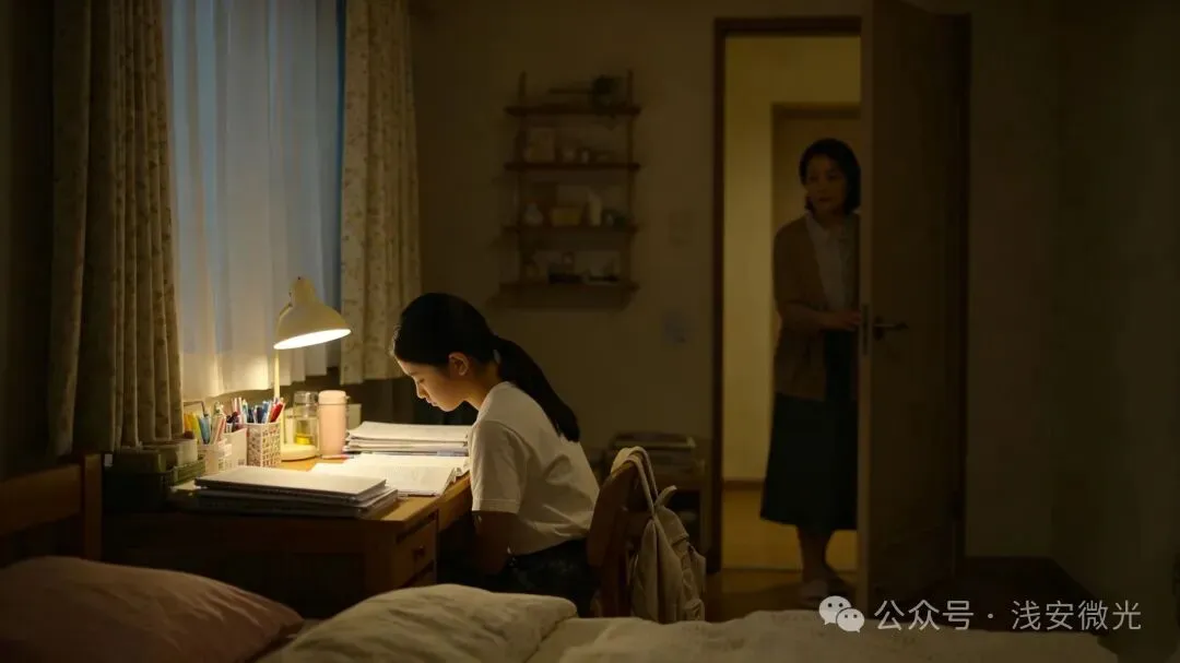 初二现象:女孩比男孩更难熬,家长做好4件事帮她跨过难关-第1张图片-四季读书网